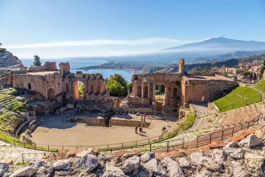 Panorama costiero di Taormina