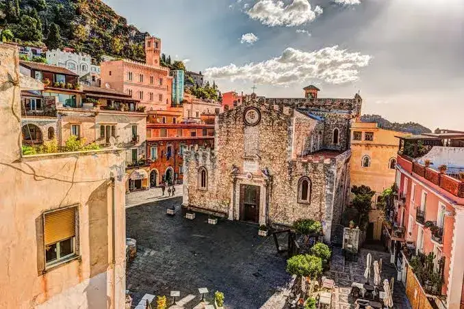 Scorci e vicoli di Taormina