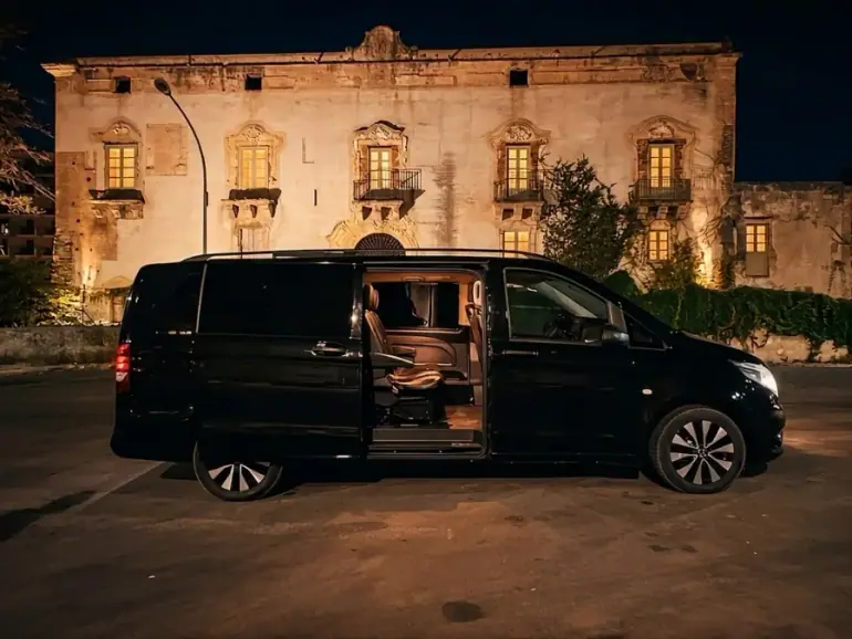 R-Sicilia Transfer Mercedes Minivan NCC